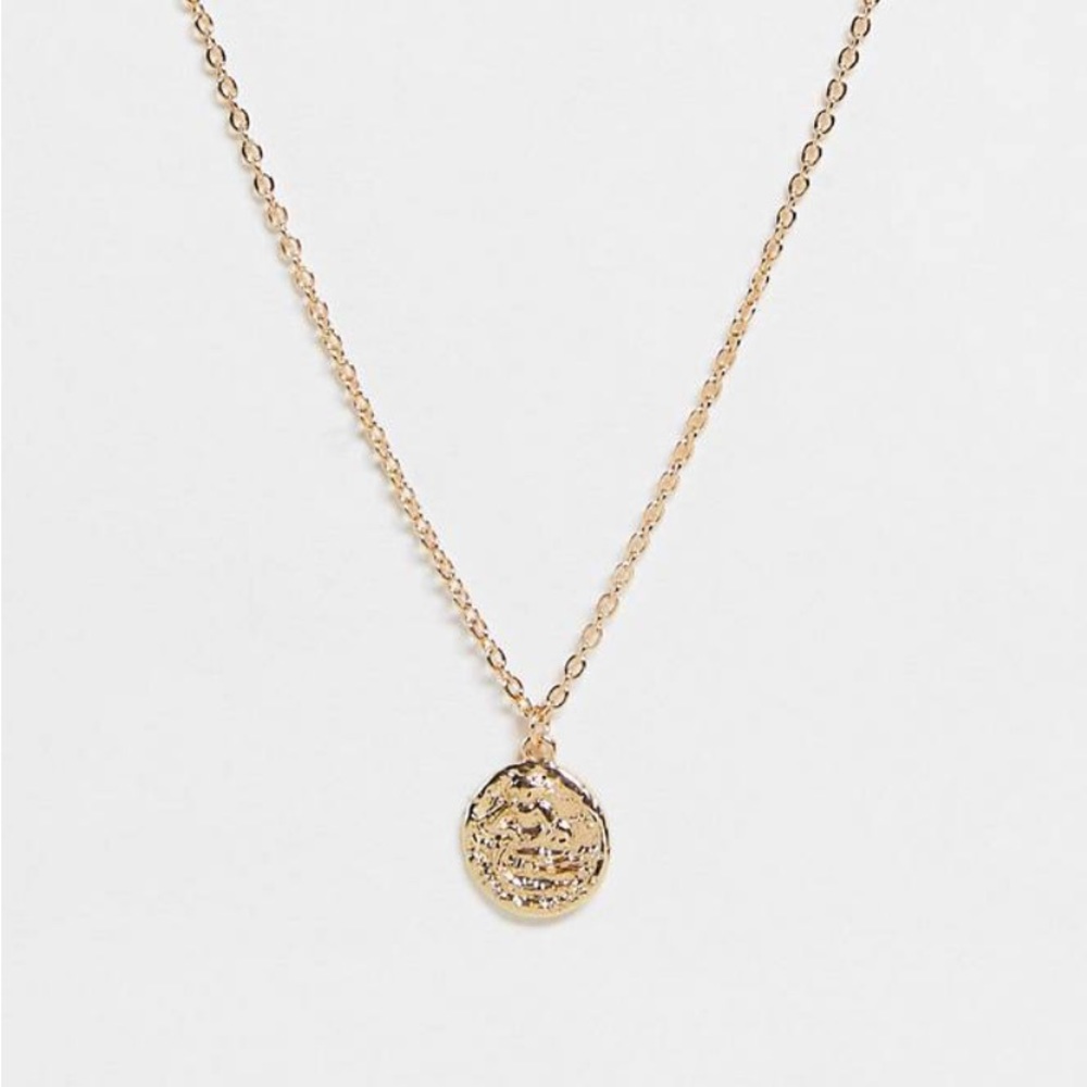 (#67)FRENCH CONNECTION Gold Plated Pendant Necklace